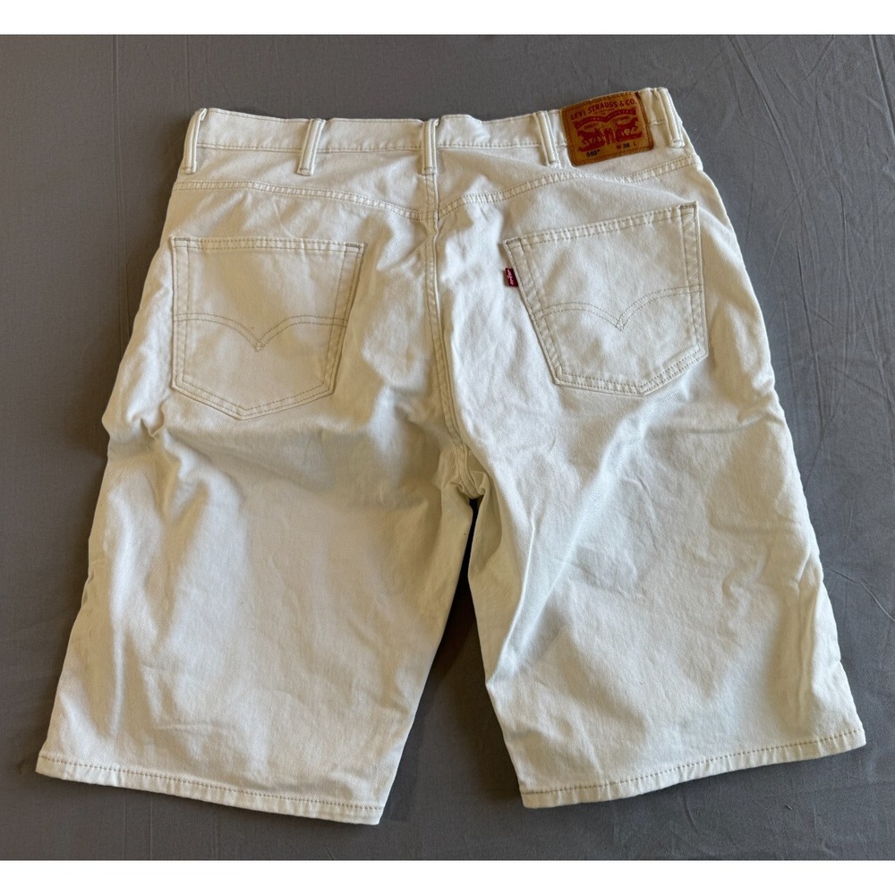 Levi's 569 shorts men's 38x11 white denim stretch relaxed Actual size 37x11